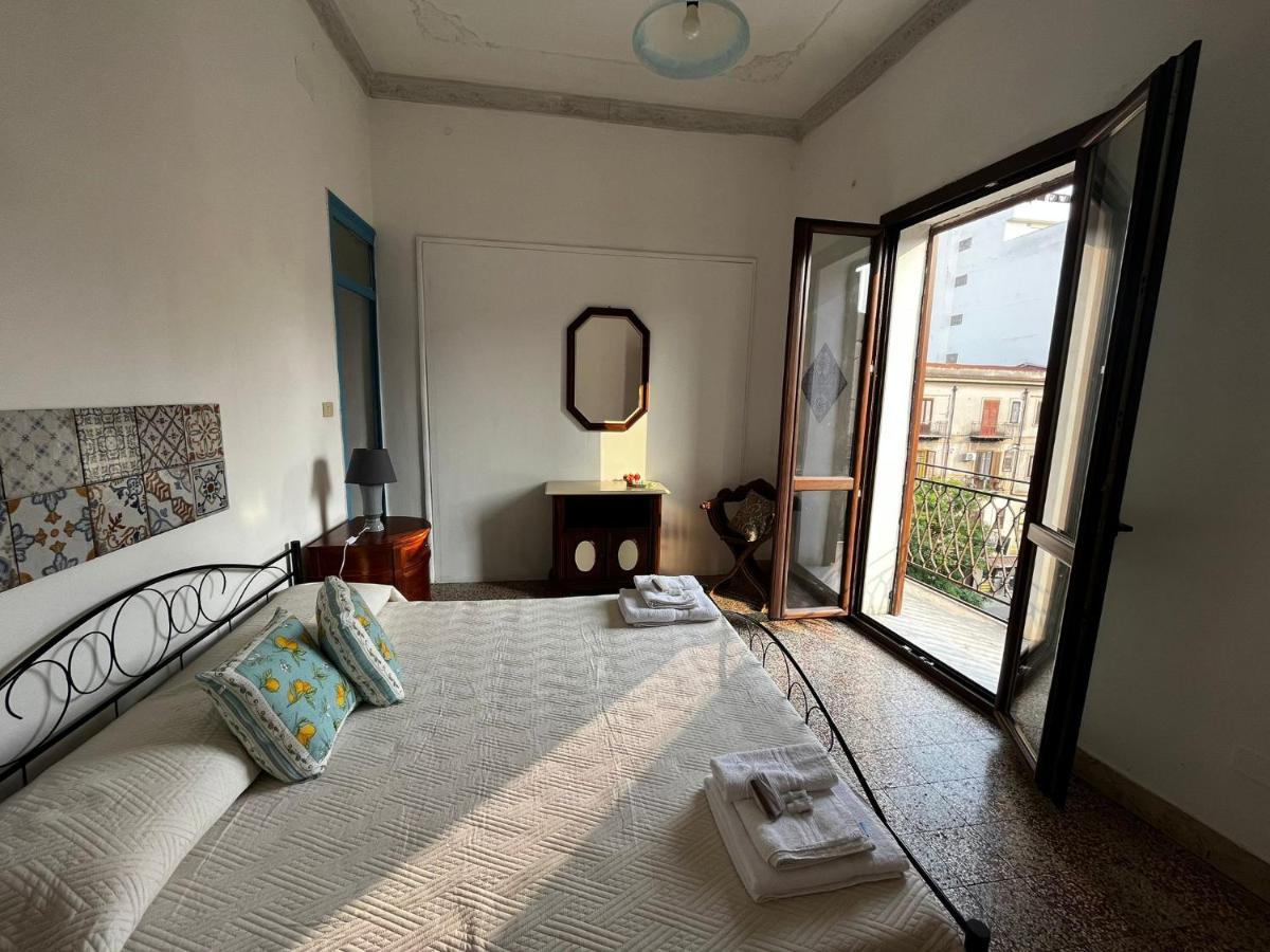 Mille Lire Peppe'S Home Palermo Exterior foto
