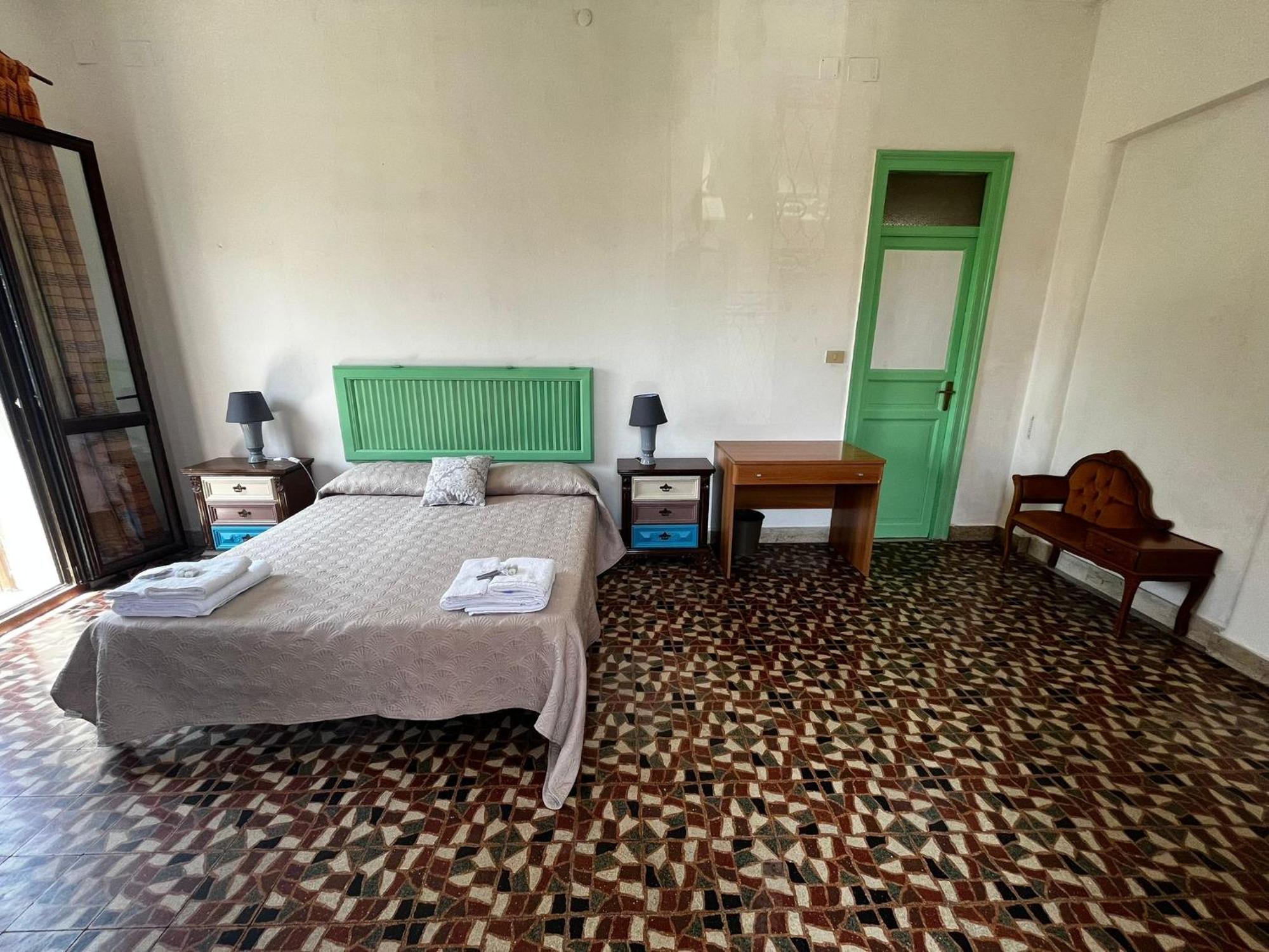 Mille Lire Peppe'S Home Palermo Exterior foto